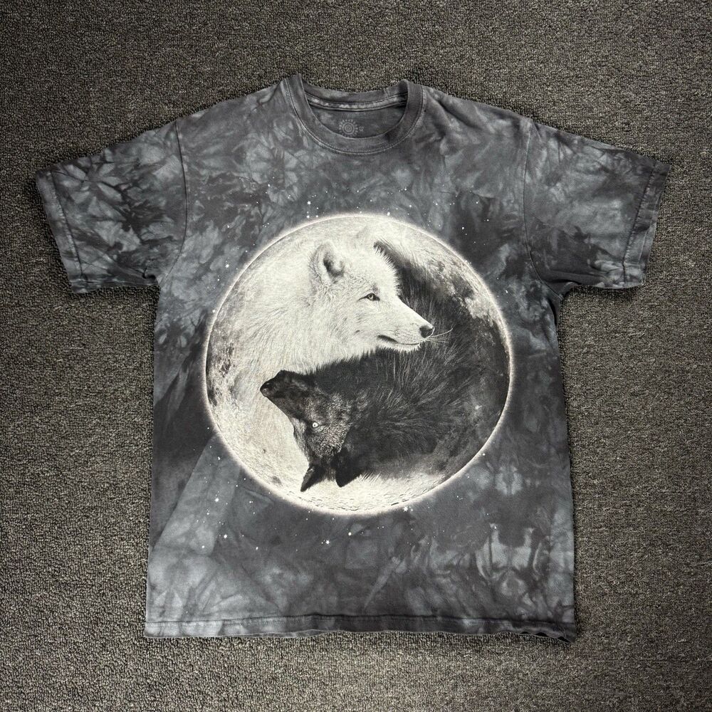 The Mountain Yin and Yang Black and White Wolves Moon Tie-Dye T-Shirt Size M